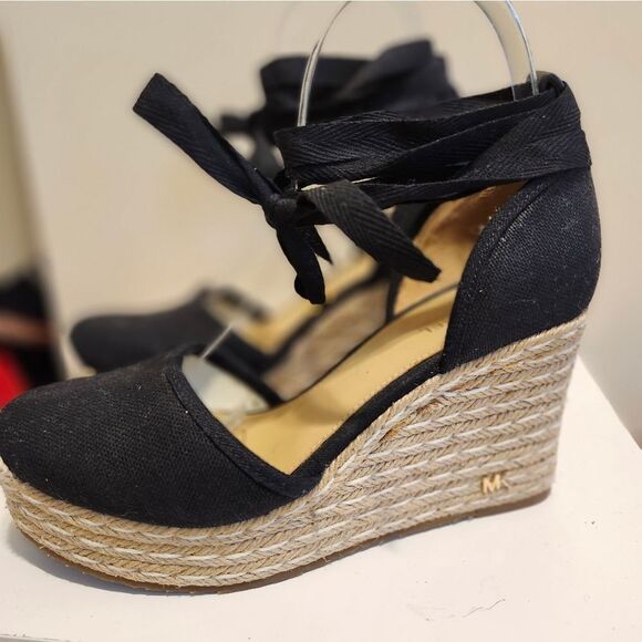 Michael Kors Black Canvas Wedge Heel Tie-up Mk Logo Espadrilles Sz.6 Ret.$184 - Picture 3 of 11